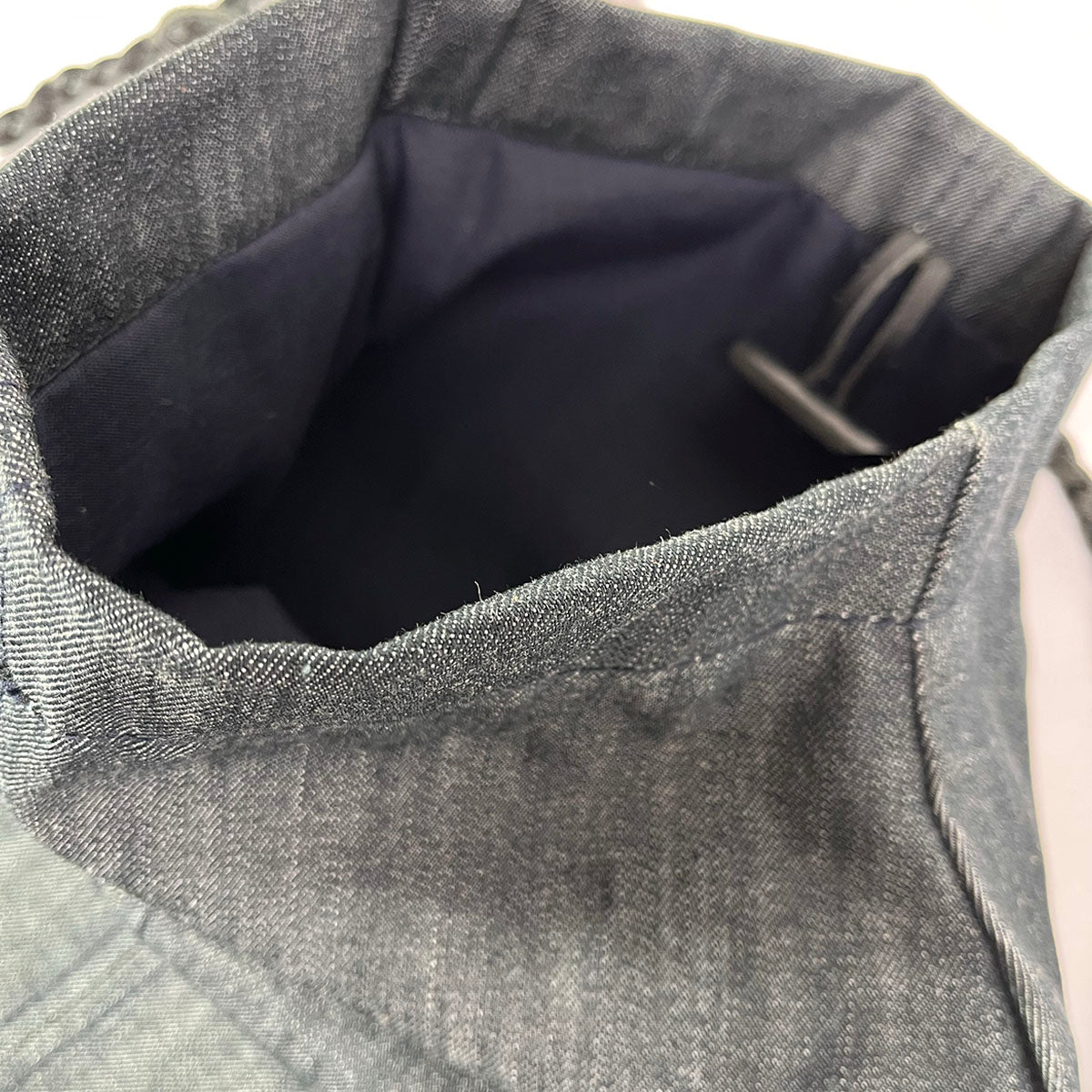 BLACK MESSENGER CROSS BODY BAG